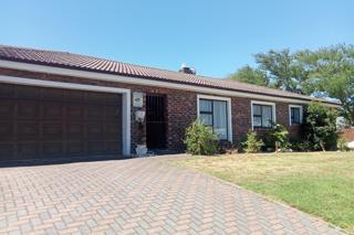 3 Bedroom Property for Sale in Parklands East Western Cape